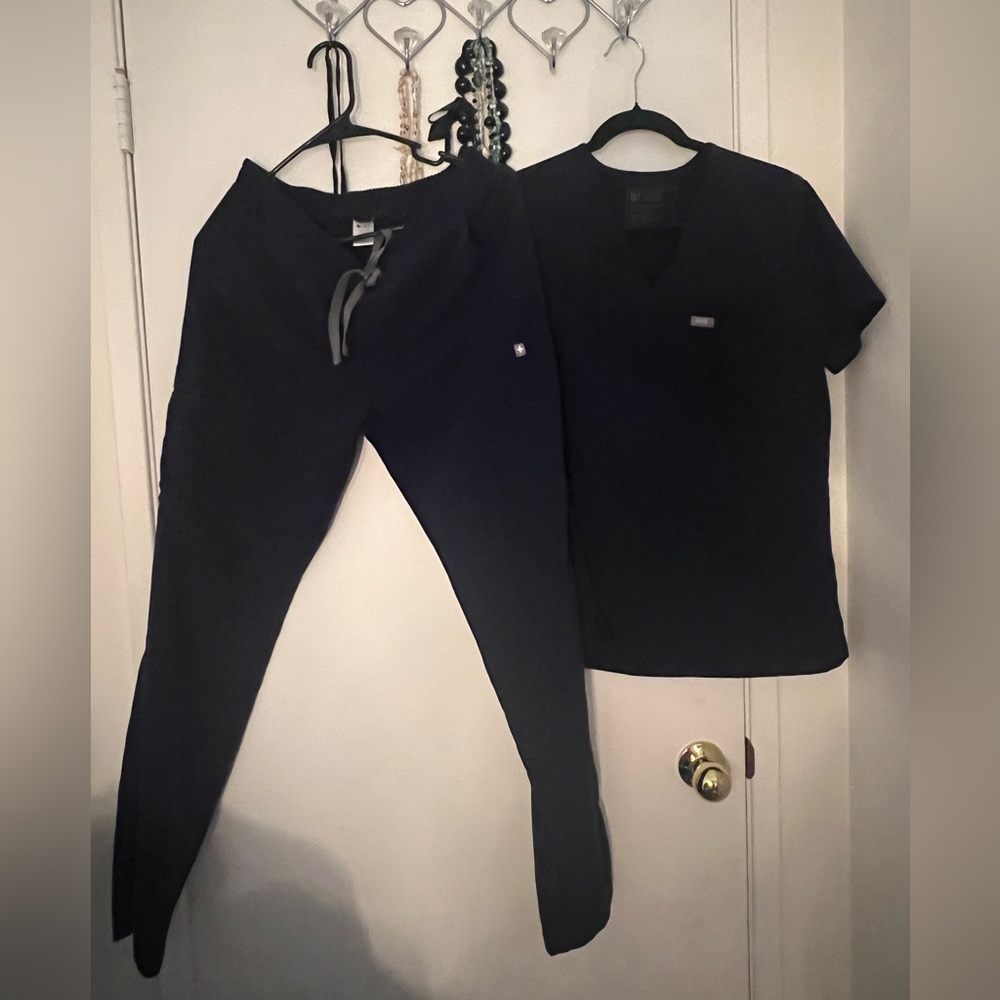 Figs woman’s uniform set